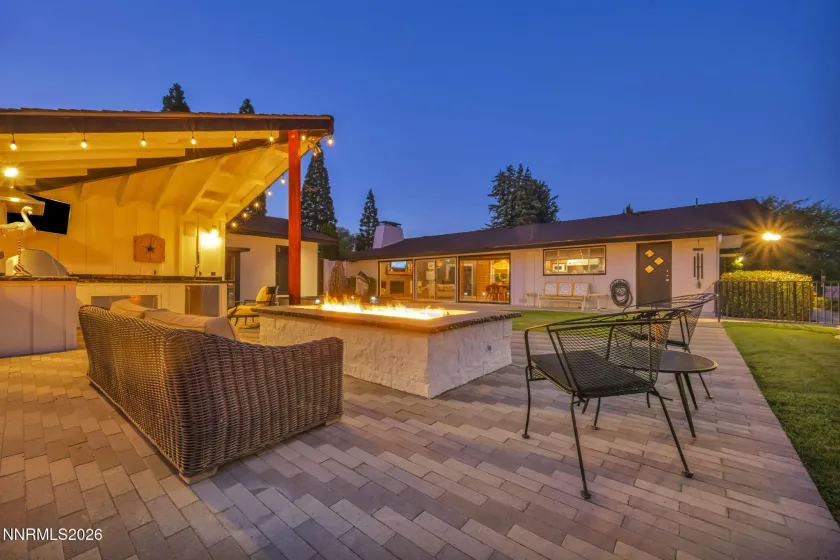 Outdoor kitchen