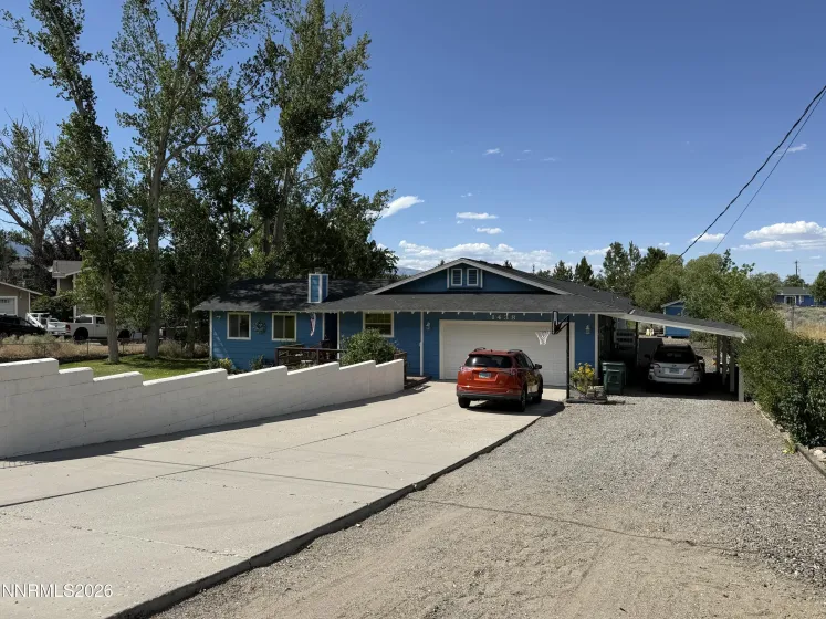 Front of House/Driveway