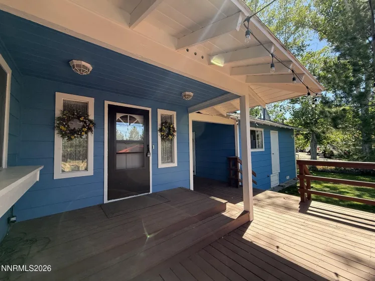 Front Door/Covered Porch