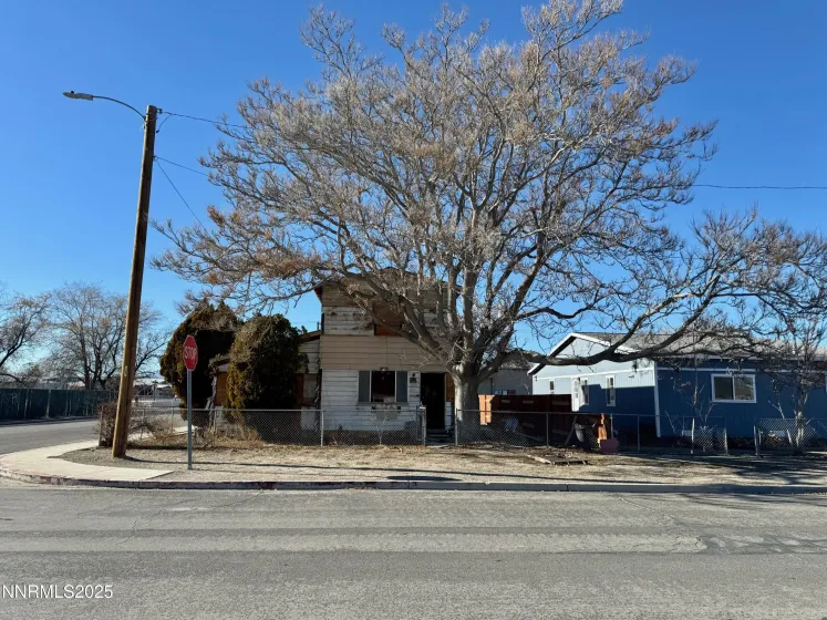 615 Grinnel Ave, Lovelock, Nevada 89419, 4 Bedrooms Bedrooms, ,3 BathroomsBathrooms,Residential,Residential,Grinnel Ave,0,250058924