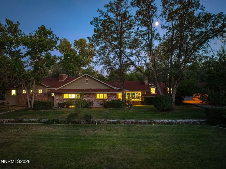 1400 Meadowview, Reno, Nevada 89509, 4 Bedrooms Bedrooms, ,4 BathroomsBathrooms,Residential,Residential,Meadowview,0,260006851