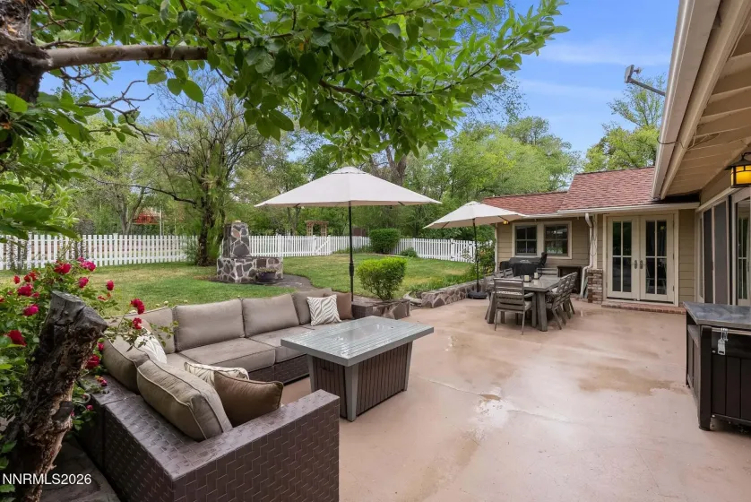 1400 Meadowview, Reno, Nevada 89509, 4 Bedrooms Bedrooms, ,4 BathroomsBathrooms,Residential,Residential,Meadowview,0,260006851