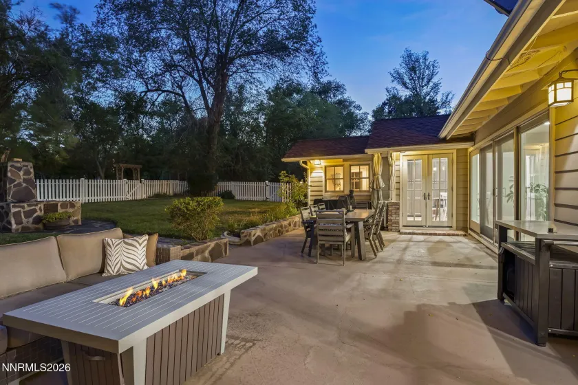 1400 Meadowview, Reno, Nevada 89509, 4 Bedrooms Bedrooms, ,4 BathroomsBathrooms,Residential,Residential,Meadowview,0,260006851