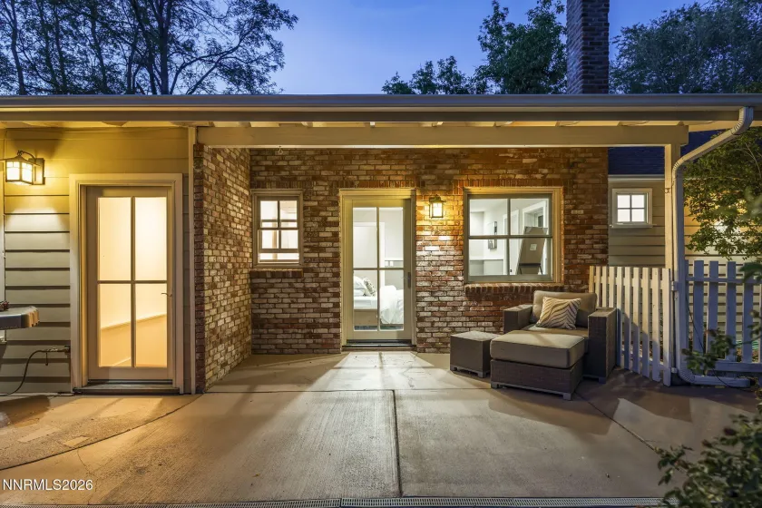 1400 Meadowview, Reno, Nevada 89509, 4 Bedrooms Bedrooms, ,4 BathroomsBathrooms,Residential,Residential,Meadowview,0,260006851