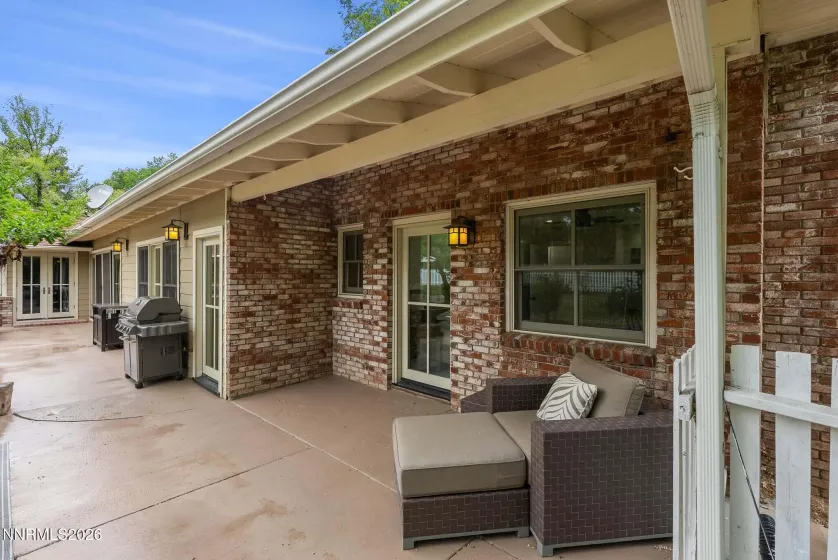 1400 Meadowview, Reno, Nevada 89509, 4 Bedrooms Bedrooms, ,4 BathroomsBathrooms,Residential,Residential,Meadowview,0,260006851