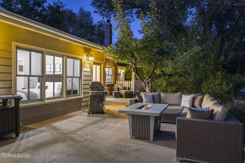 1400 Meadowview, Reno, Nevada 89509, 4 Bedrooms Bedrooms, ,4 BathroomsBathrooms,Residential,Residential,Meadowview,0,260006851
