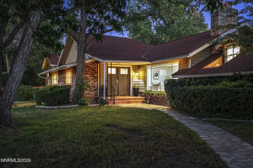 1400 Meadowview, Reno, Nevada 89509, 4 Bedrooms Bedrooms, ,4 BathroomsBathrooms,Residential,Residential,Meadowview,0,260006851