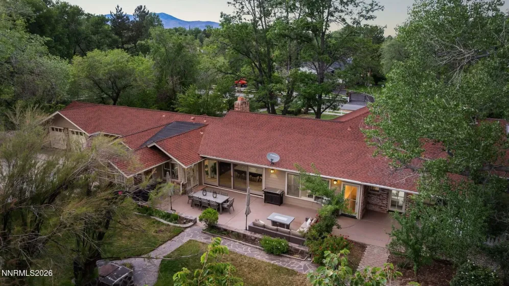 1400 Meadowview, Reno, Nevada 89509, 4 Bedrooms Bedrooms, ,4 BathroomsBathrooms,Residential,Residential,Meadowview,0,260006851