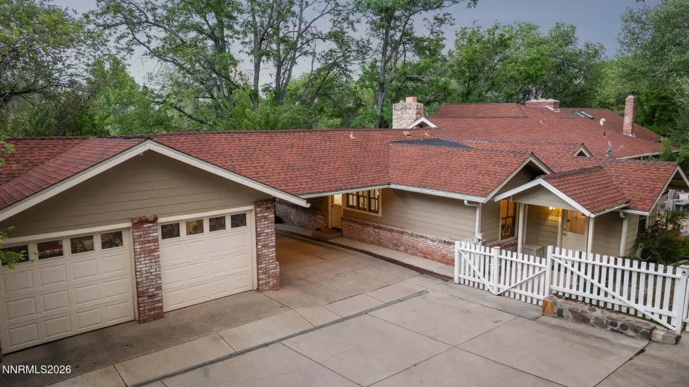 1400 Meadowview, Reno, Nevada 89509, 4 Bedrooms Bedrooms, ,4 BathroomsBathrooms,Residential,Residential,Meadowview,0,260006851