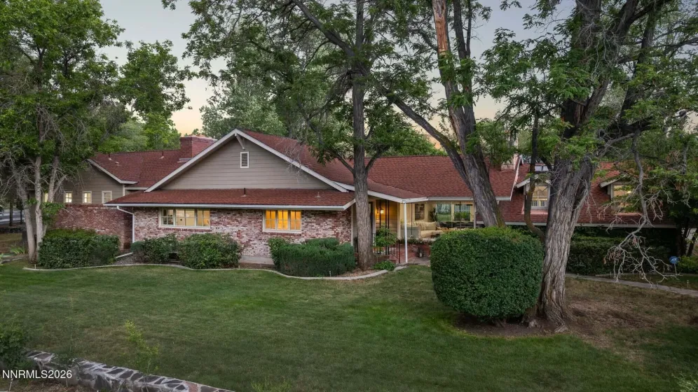 1400 Meadowview, Reno, Nevada 89509, 4 Bedrooms Bedrooms, ,4 BathroomsBathrooms,Residential,Residential,Meadowview,0,260006851