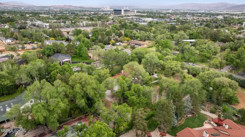 1400 Meadowview, Reno, Nevada 89509, 4 Bedrooms Bedrooms, ,4 BathroomsBathrooms,Residential,Residential,Meadowview,0,260006851