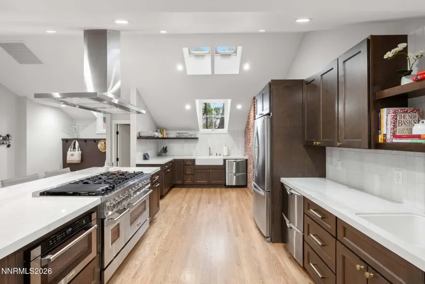 1400 Meadowview, Reno, Nevada 89509, 4 Bedrooms Bedrooms, ,4 BathroomsBathrooms,Residential,Residential,Meadowview,0,260006851