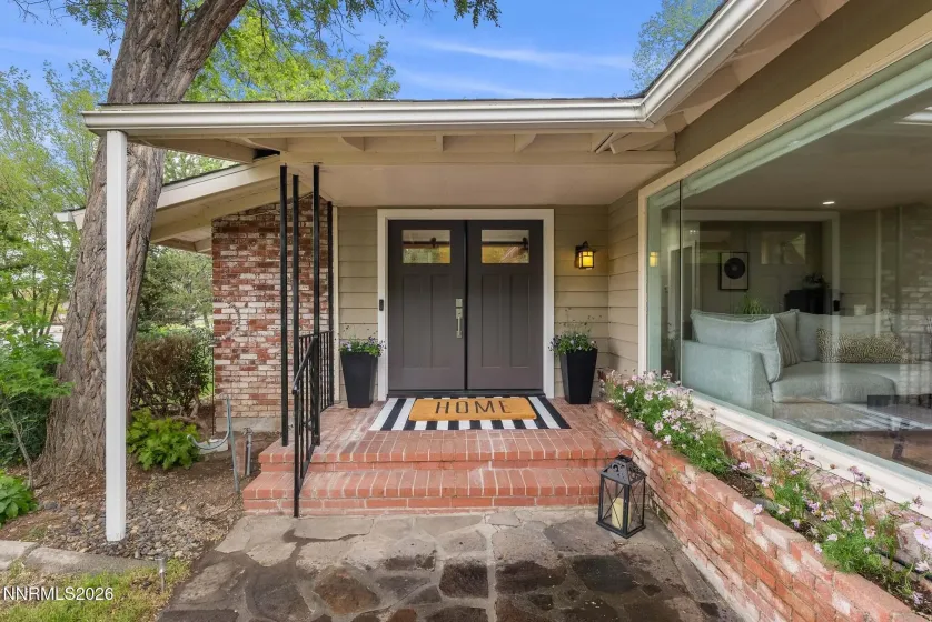 1400 Meadowview, Reno, Nevada 89509, 4 Bedrooms Bedrooms, ,4 BathroomsBathrooms,Residential,Residential,Meadowview,0,260006851