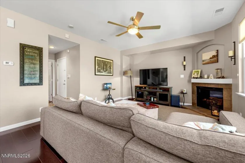 10749 Grayslake, Reno, Nevada 89521, 3 Bedrooms Bedrooms, ,3 BathroomsBathrooms,Residential,Residential,Grayslake,0,260008747