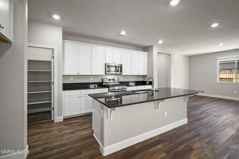 1272 Alfalfa, Sparks, Nevada 89436, 4 Bedrooms Bedrooms, ,3 BathroomsBathrooms,Residential,Residential,Alfalfa,0,260008748