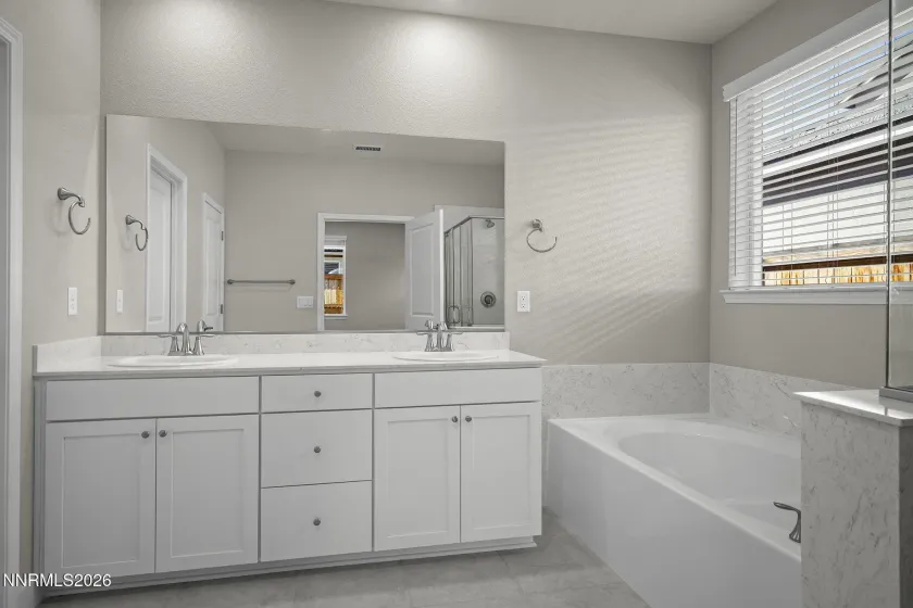 1272 Alfalfa, Sparks, Nevada 89436, 4 Bedrooms Bedrooms, ,3 BathroomsBathrooms,Residential,Residential,Alfalfa,0,260008748