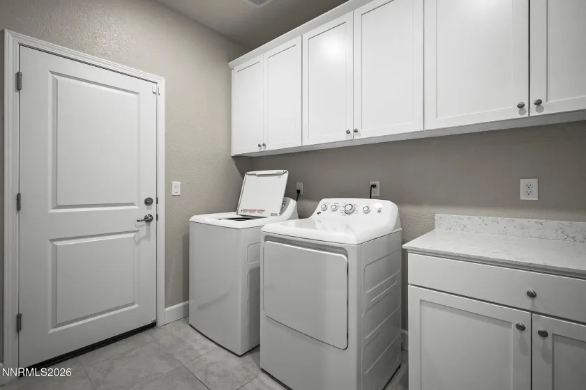 1272 Alfalfa, Sparks, Nevada 89436, 4 Bedrooms Bedrooms, ,3 BathroomsBathrooms,Residential,Residential,Alfalfa,0,260008748