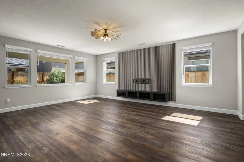 1272 Alfalfa, Sparks, Nevada 89436, 4 Bedrooms Bedrooms, ,3 BathroomsBathrooms,Residential,Residential,Alfalfa,0,260008748