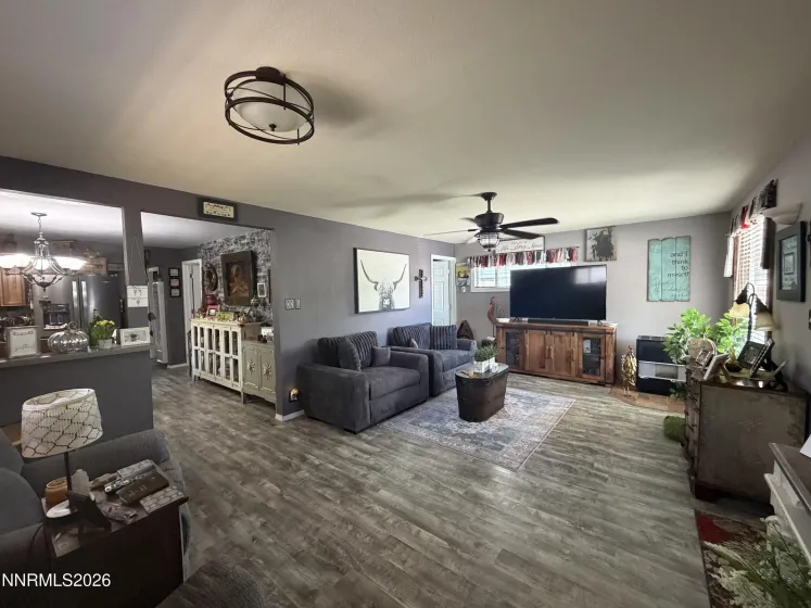 222 3rd, Battle Mountain, Nevada 89820, 2 Bedrooms Bedrooms, ,2 BathroomsBathrooms,Residential,Residential,3rd,0,260008732