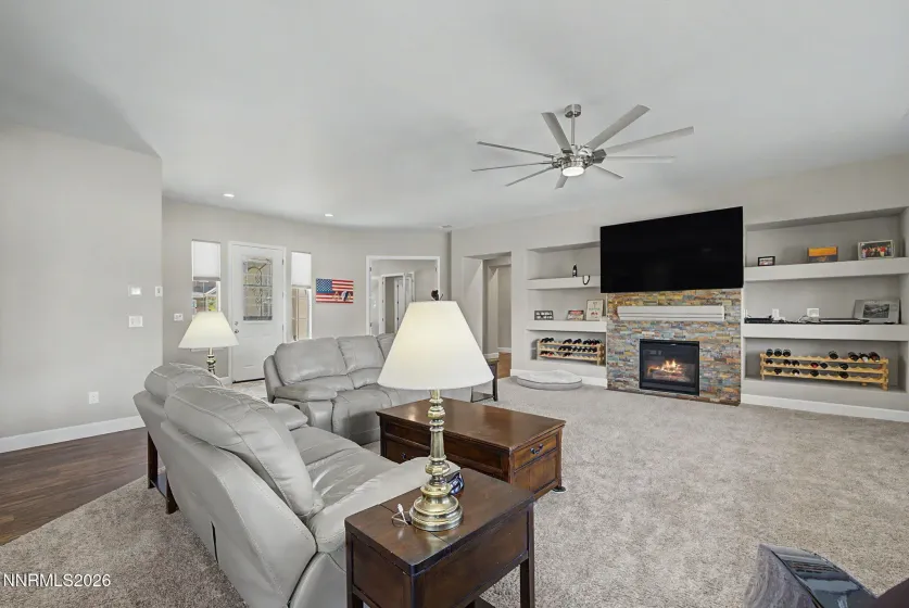 11562 Hacienda Ridge, Sparks, Nevada 89441, 3 Bedrooms Bedrooms, ,3 BathroomsBathrooms,Residential,Residential,Hacienda Ridge,0,260008733