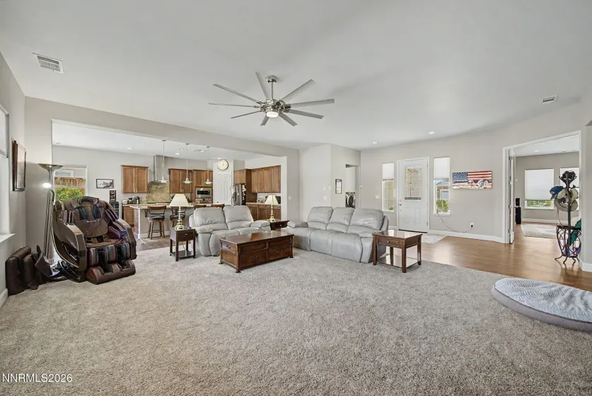11562 Hacienda Ridge, Sparks, Nevada 89441, 3 Bedrooms Bedrooms, ,3 BathroomsBathrooms,Residential,Residential,Hacienda Ridge,0,260008733