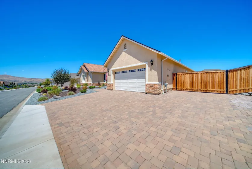 11562 Hacienda Ridge, Sparks, Nevada 89441, 3 Bedrooms Bedrooms, ,3 BathroomsBathrooms,Residential,Residential,Hacienda Ridge,0,260008733
