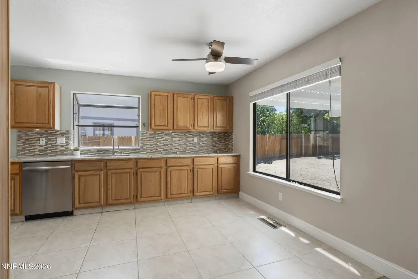 5275 Santa Rosa, Sparks, Nevada 89436, 4 Bedrooms Bedrooms, ,3 BathroomsBathrooms,Residential,Residential,Santa Rosa,0,260008735