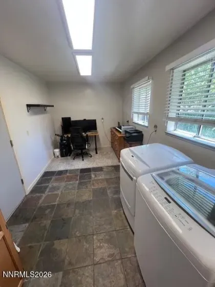 880 Pennsylvania, Reno, Nevada 89503, 3 Bedrooms Bedrooms, ,2 BathroomsBathrooms,Residential,Residential,Pennsylvania,0,260008736