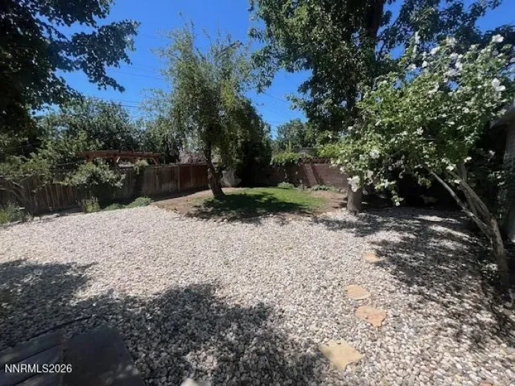 880 Pennsylvania, Reno, Nevada 89503, 3 Bedrooms Bedrooms, ,2 BathroomsBathrooms,Residential,Residential,Pennsylvania,0,260008736