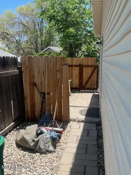 880 Pennsylvania, Reno, Nevada 89503, 3 Bedrooms Bedrooms, ,2 BathroomsBathrooms,Residential,Residential,Pennsylvania,0,260008736