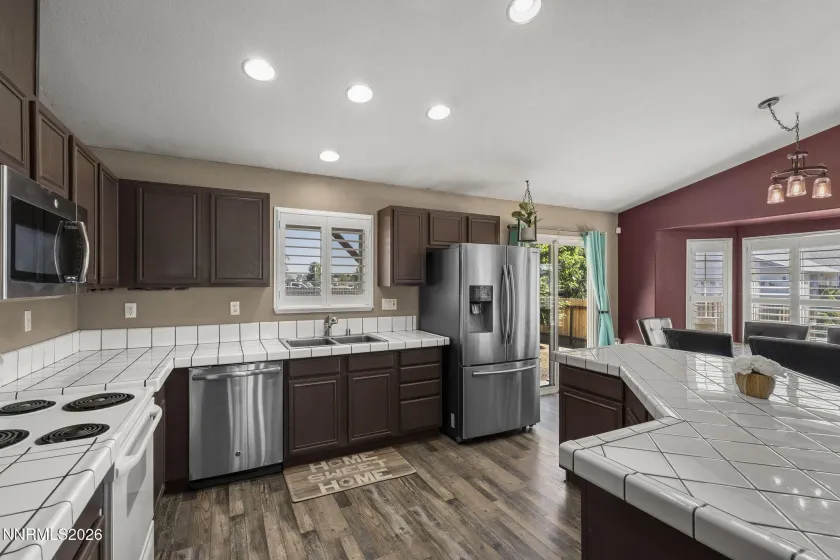 1407 Talking Sparrow, Sparks, Nevada 89441, 3 Bedrooms Bedrooms, ,2 BathroomsBathrooms,Residential,Residential,Talking Sparrow,0,260008738