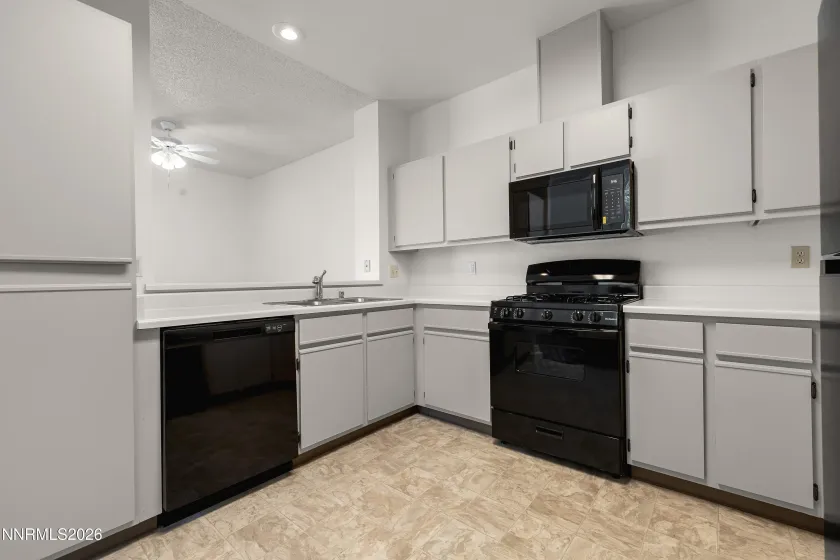 1776 Sierra Highlands, Reno, Nevada 89523, 2 Bedrooms Bedrooms, ,3 BathroomsBathrooms,Residential,Residential,Sierra Highlands,0,260008739