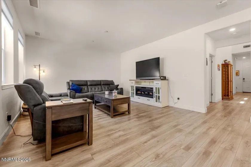 3109 Vecchio, Sparks, Nevada 89434, 4 Bedrooms Bedrooms, ,4 BathroomsBathrooms,Residential,Residential,Vecchio,0,260008740