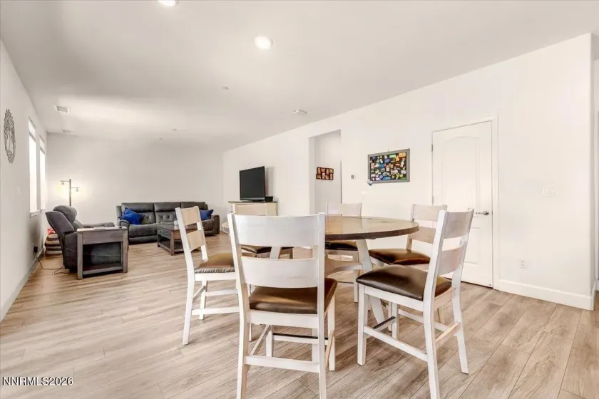 3109 Vecchio, Sparks, Nevada 89434, 4 Bedrooms Bedrooms, ,4 BathroomsBathrooms,Residential,Residential,Vecchio,0,260008740