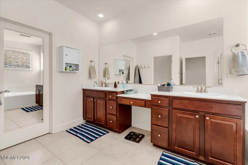 3109 Vecchio, Sparks, Nevada 89434, 4 Bedrooms Bedrooms, ,4 BathroomsBathrooms,Residential,Residential,Vecchio,0,260008740