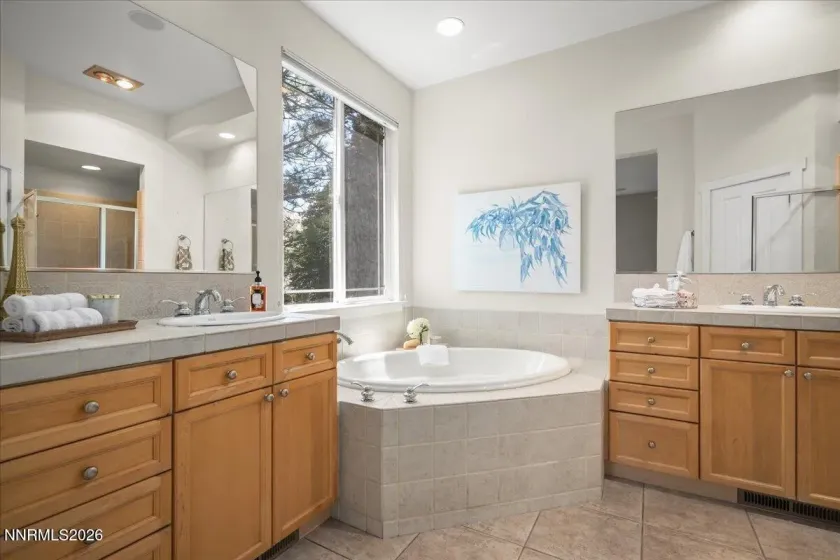 5020 Fall Colors, Reno, Nevada 89519, 3 Bedrooms Bedrooms, ,2 BathroomsBathrooms,Residential,Residential,Fall Colors,0,260008753