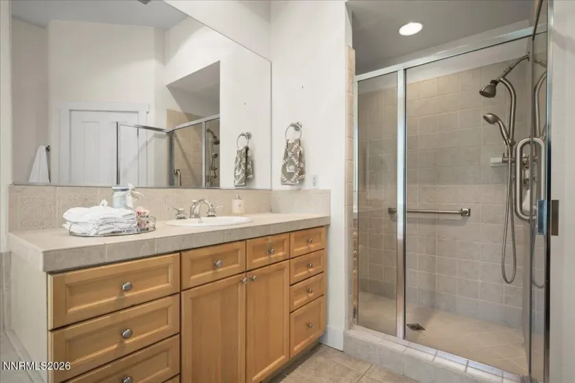 5020 Fall Colors, Reno, Nevada 89519, 3 Bedrooms Bedrooms, ,2 BathroomsBathrooms,Residential,Residential,Fall Colors,0,260008753