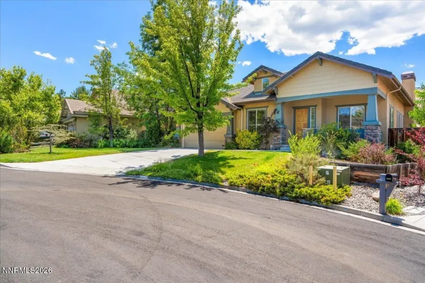 5020 Fall Colors, Reno, Nevada 89519, 3 Bedrooms Bedrooms, ,2 BathroomsBathrooms,Residential,Residential,Fall Colors,0,260008753