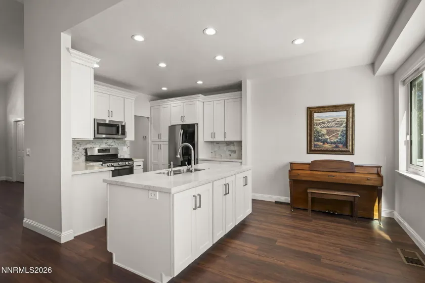 4581 Lynnfield, Reno, Nevada 89519, 4 Bedrooms Bedrooms, ,3 BathroomsBathrooms,Residential,Residential,Lynnfield,0,260008754