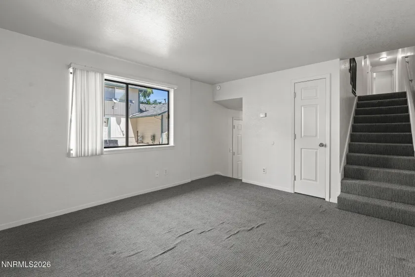 868 Minnesota, Carson City, Nevada 89703, 6 Bedrooms Bedrooms, ,4 BathroomsBathrooms,Residential Income,Residential,Minnesota,0,260008765
