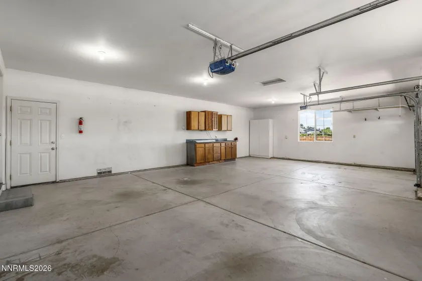 3820 Center, Carson City, Nevada 89701, 3 Bedrooms Bedrooms, ,3 BathroomsBathrooms,Residential,Residential,Center,0,260008768