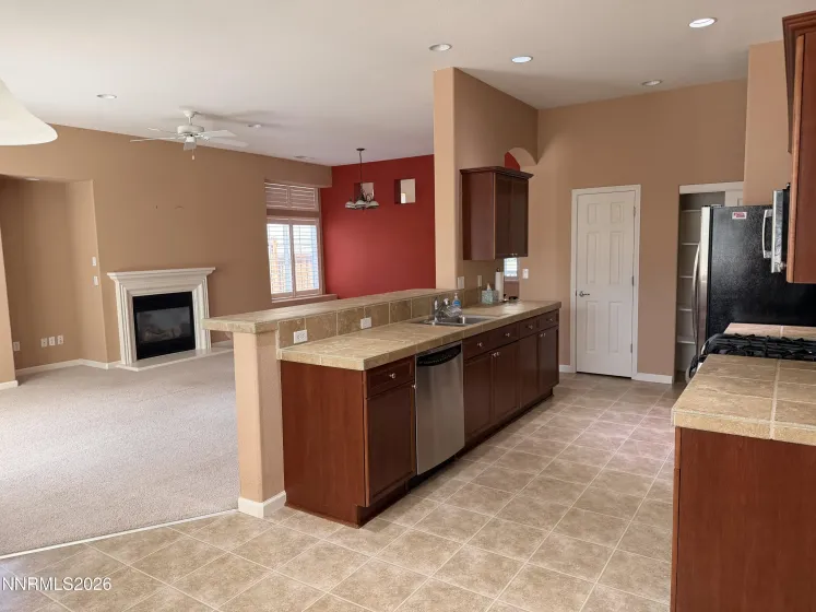 7576 Ulysses, Sparks, Nevada 89436, 4 Bedrooms Bedrooms, ,2 BathroomsBathrooms,Residential,Residential,Ulysses,0,260008773