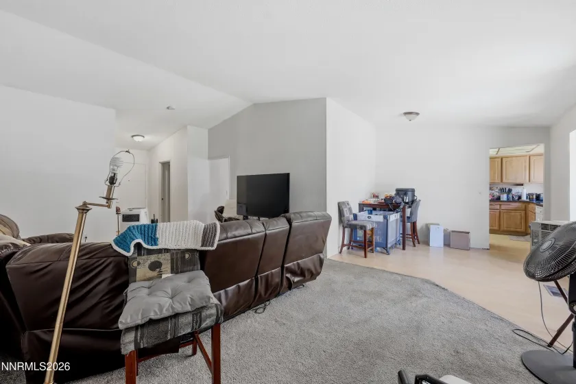 3033 Springland, Sparks, Nevada 89434, 3 Bedrooms Bedrooms, ,2 BathroomsBathrooms,Residential,Residential,Springland,0,260008776