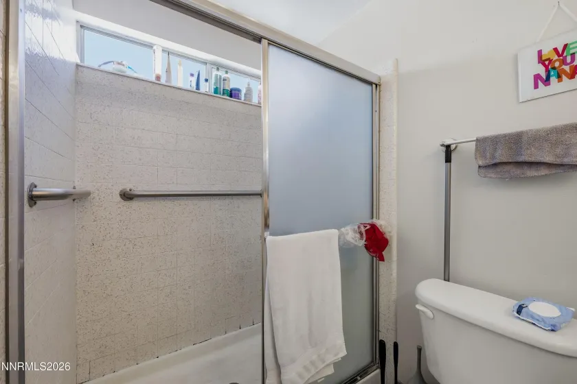 3033 Springland, Sparks, Nevada 89434, 3 Bedrooms Bedrooms, ,2 BathroomsBathrooms,Residential,Residential,Springland,0,260008776