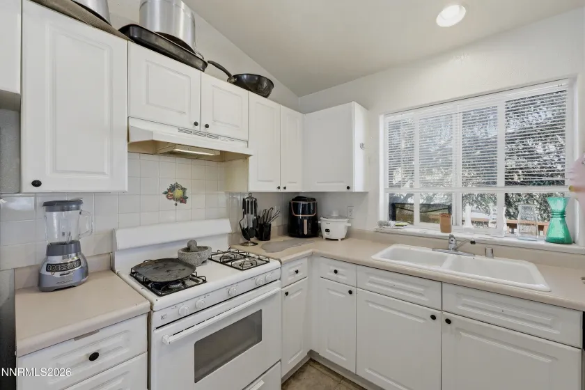 3576 Mashie, Sparks, Nevada 89431, 3 Bedrooms Bedrooms, ,2 BathroomsBathrooms,Residential,Residential,Mashie,0,260008777