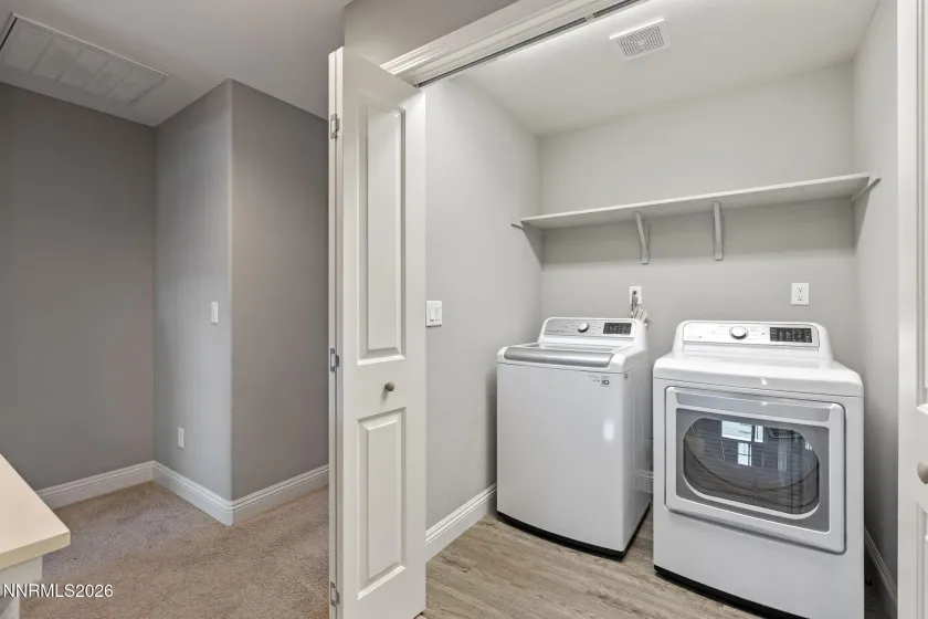1302 Handelin, Carson City, Nevada 89706, 2 Bedrooms Bedrooms, ,3 BathroomsBathrooms,Residential,Residential,Handelin,0,260008787