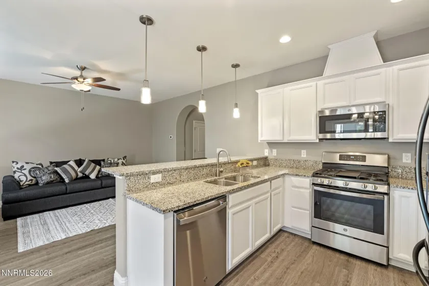 1302 Handelin, Carson City, Nevada 89706, 2 Bedrooms Bedrooms, ,3 BathroomsBathrooms,Residential,Residential,Handelin,0,260008787