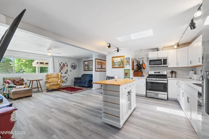 3559 Shawnee, Carson City, Nevada 89705, 3 Bedrooms Bedrooms, ,2 BathroomsBathrooms,Residential,Residential,Shawnee,0,260008799