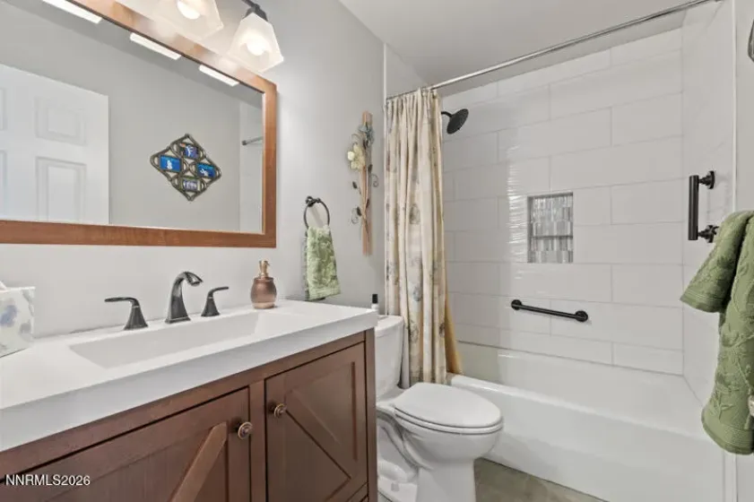 3199 Oakshire, Reno, Nevada 89509, 2 Bedrooms Bedrooms, ,2 BathroomsBathrooms,Residential,Residential,Oakshire,0,260008807