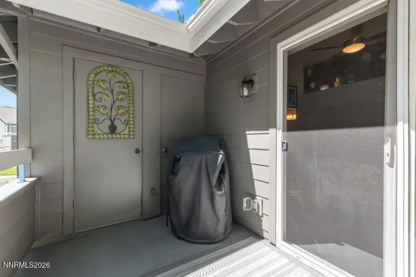 3199 Oakshire, Reno, Nevada 89509, 2 Bedrooms Bedrooms, ,2 BathroomsBathrooms,Residential,Residential,Oakshire,0,260008807